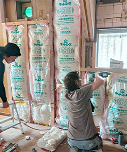 水回りリフォーム-システムキッチンを設置と断熱工事